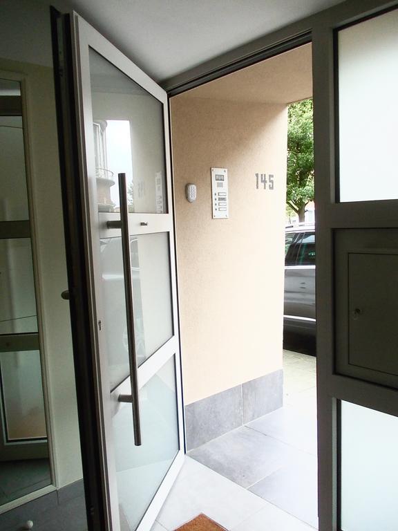 B&B Chambre Chocolat Woluwe-Saint-Lambert Exterior foto
